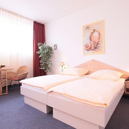 Ib Hotel Am Wallgraben Estugarda Quarto foto
