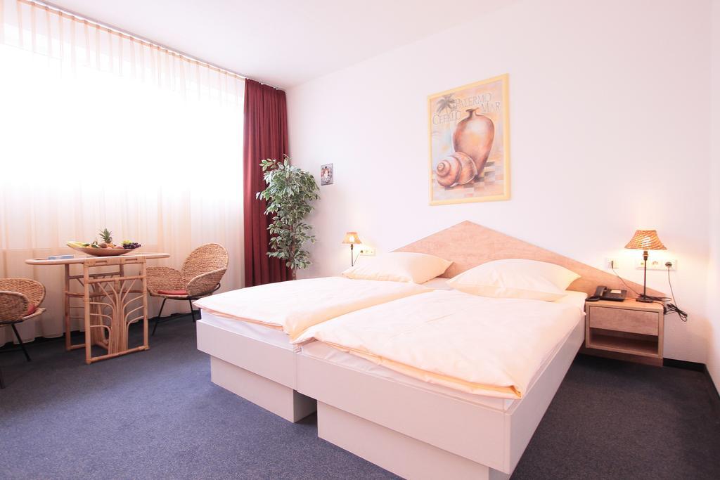 Ib Hotel Am Wallgraben Estugarda Quarto foto